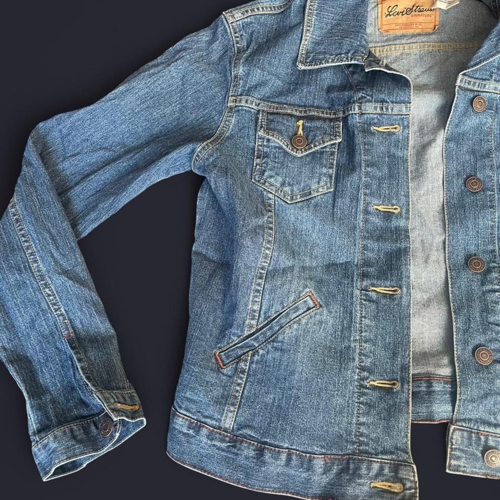 Levi's Straus Jean Jacket - Picture 3 of 6